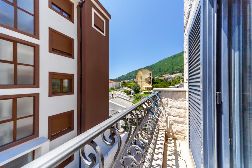 Opium Mar Petrovac